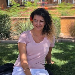 Meet your Posher, Elizabeth